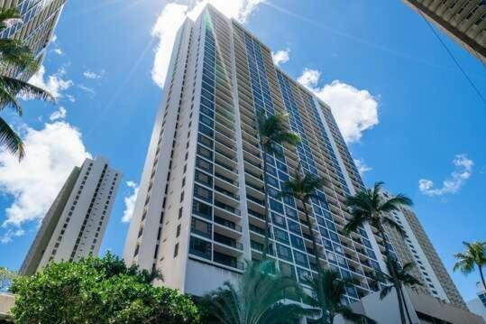Deluxe Panoramic Mountain View Condo - 37Th Floor, Free Parking & Wifi Condo Honolulu Dış mekan fotoğraf